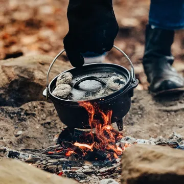 Camp Dutch Oven - 5 QT